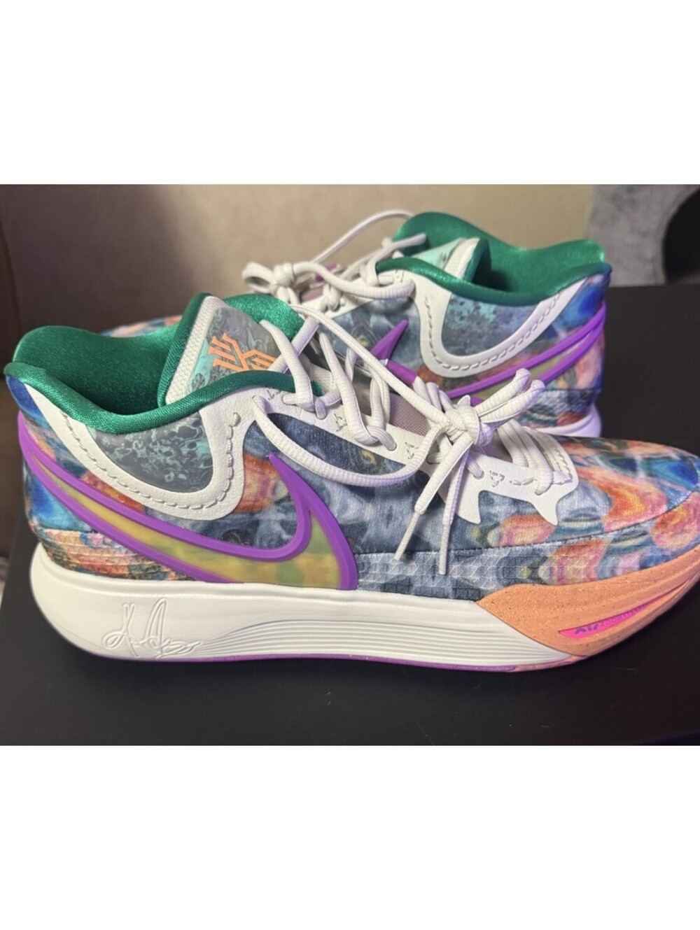 Nike Kyrie 8 Circle of Life DQ3840-001 Men’s Size 12.5 Basketball Shoes NEW - Picture 6 of 9